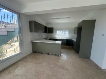 GİRNE OZANKÖY BÖLGESİNDE SATILIK TRİPLEX LÜKS 4 + 1 VİLLA  ( 0533 880 00 85 )