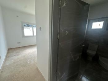 GİRNE OZANKÖY BÖLGESİNDE SATILIK TRİPLEX LÜKS 4 + 1 VİLLA  ( 0533 880 00 85 )