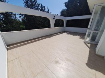 GİRNE OZANKÖY BÖLGESİNDE SATILIK TRİPLEX LÜKS 4 + 1 VİLLA ( 0533 880 0085 ) 