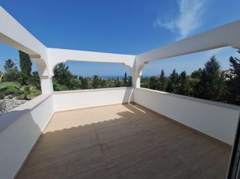 GİRNE OZANKÖY BÖLGESİNDE SATILIK TRİPLEX LÜKS 4 + 1 VİLLA ( 0533 880 0085 ) 