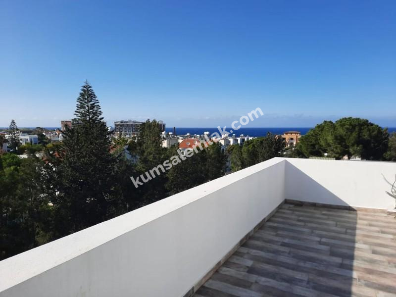 GİRNE OZANKÖY BÖLGESİNDE SATILIK TRİPLEX LÜKS 4 + 1 VİLLA  ( 0533 880 00 85 )