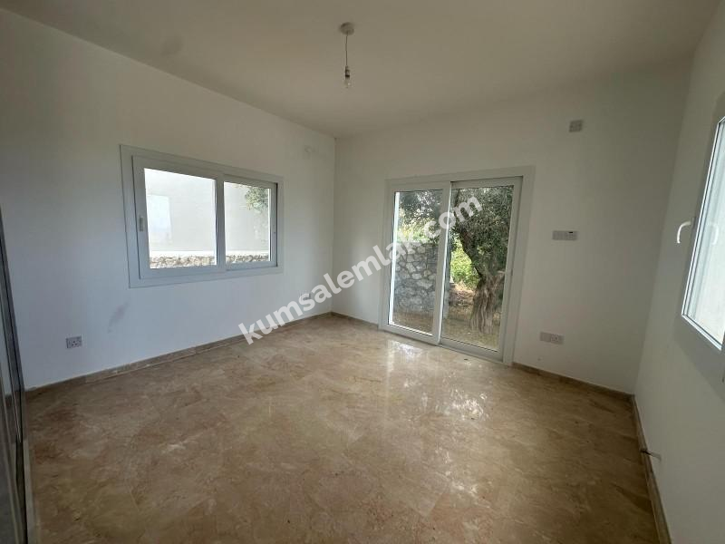 GİRNE OZANKÖY BÖLGESİNDE SATILIK TRİPLEX LÜKS 4 + 1 VİLLA  ( 0533 880 00 85 )