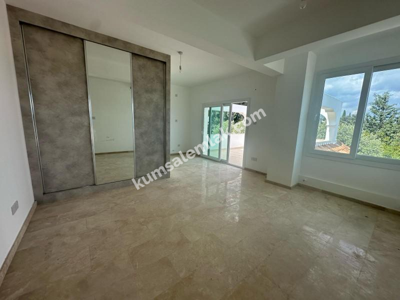GİRNE OZANKÖY BÖLGESİNDE SATILIK TRİPLEX LÜKS 4 + 1 VİLLA  ( 0533 880 00 85 )