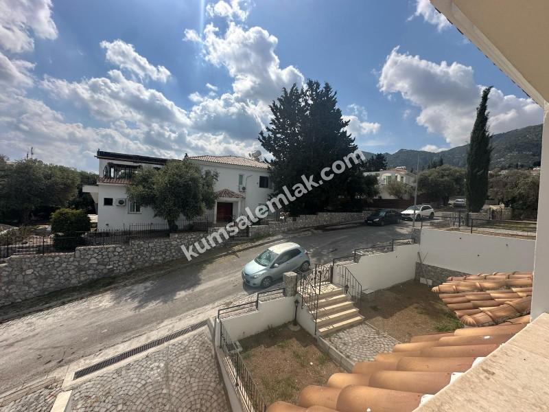 GİRNE OZANKÖY BÖLGESİNDE SATILIK TRİPLEX LÜKS 4 + 1 VİLLA  ( 0533 880 00 85 )