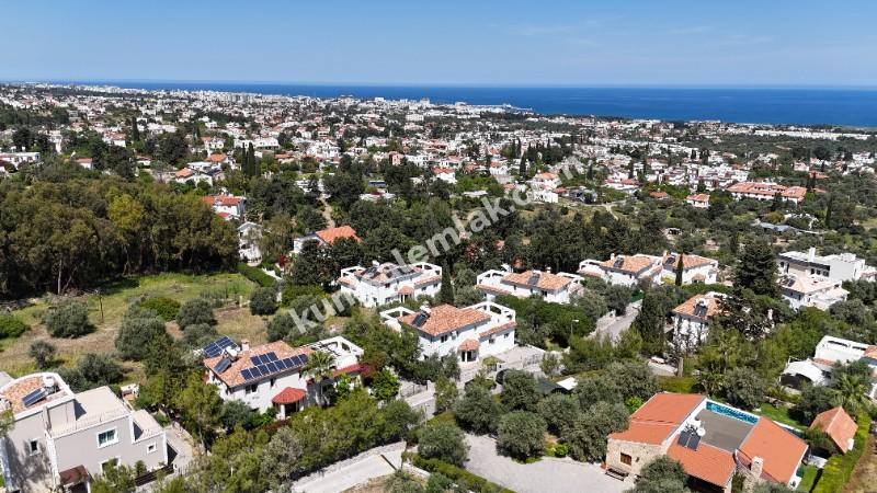 GİRNE OZANKÖY BÖLGESİNDE SATILIK TRİPLEX LÜKS 4 + 1 VİLLA  ( 0533 880 00 85 )