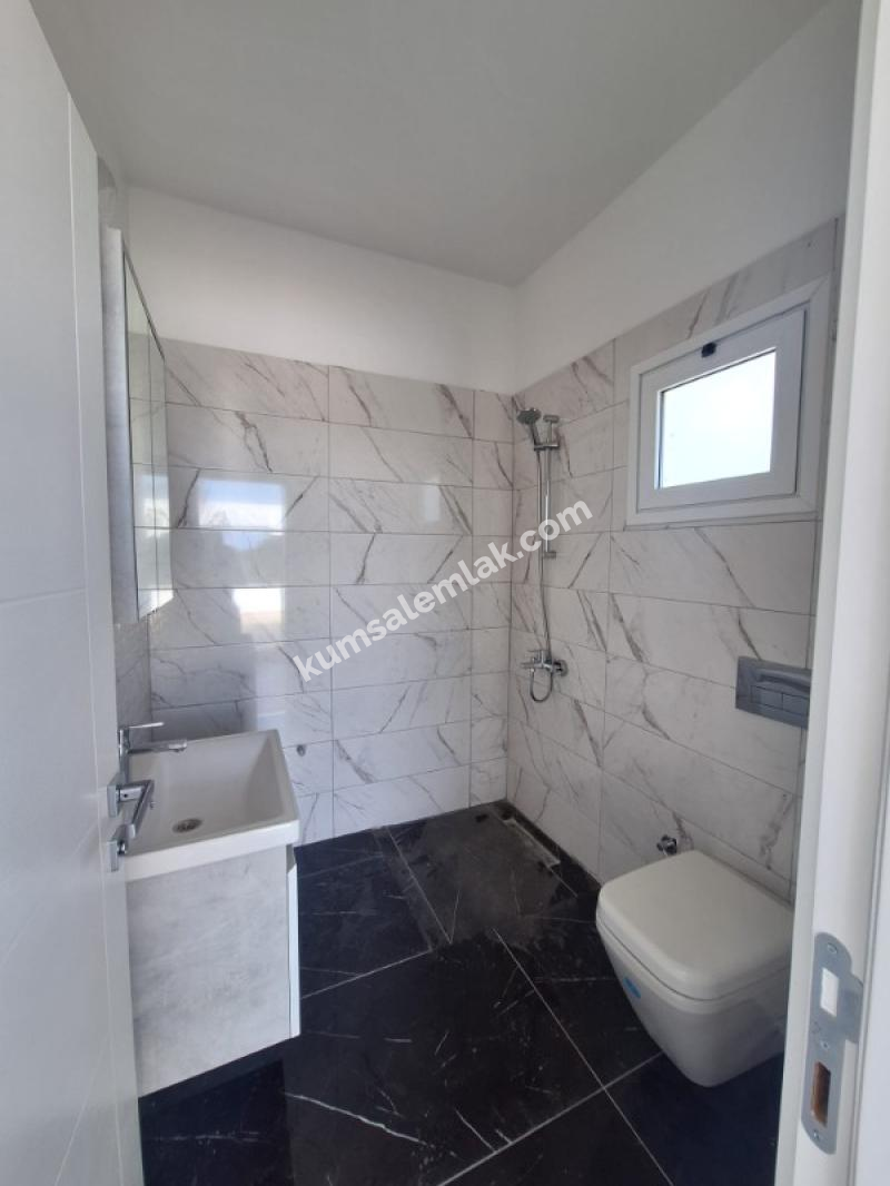 GİRNE OZANKÖY BÖLGESİNDE SATILIK TRİPLEX LÜKS 4 + 1 VİLLA ( 0533 880 0085 ) 