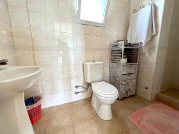 Girne Ozanköy Havuzlu Geniş Arsalı 3+1 Villa