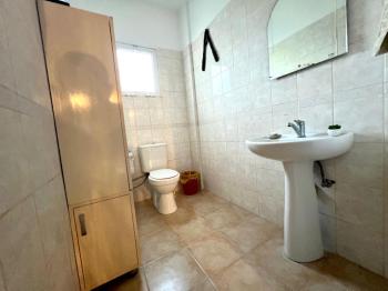 Girne Ozanköy Havuzlu Geniş Arsalı 3+1 Villa