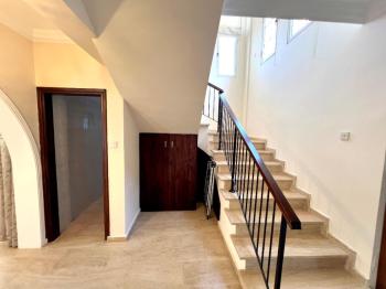 Girne Ozanköy Havuzlu Geniş Arsalı 3+1 Villa
