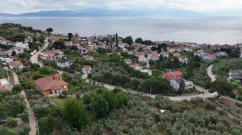 EMLAK HABERCİSİ 'NDEN MUDANYA KUMYAKA MERKEZDE, ANA ASFALTA CEPHE, DENİZ MANZARALI SATILIK 3.700 M2 ARAZİ