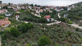 EMLAK HABERCİSİ 'NDEN MUDANYA KUMYAKA MERKEZDE, ANA ASFALTA CEPHE, DENİZ MANZARALI SATILIK 3.700 M2 ARAZİ