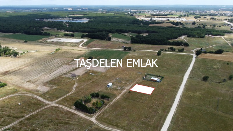 KAPAKLIDA YERLEŞİME YAKIN ARSA