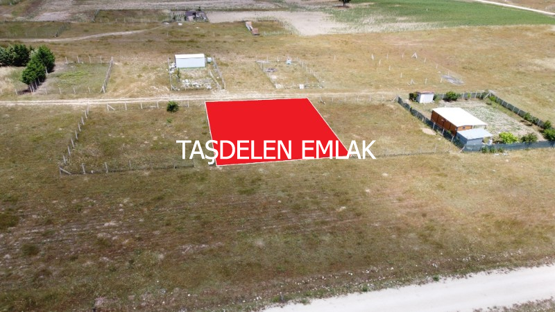 KAPAKLIDA YERLEŞİME YAKIN ARSA