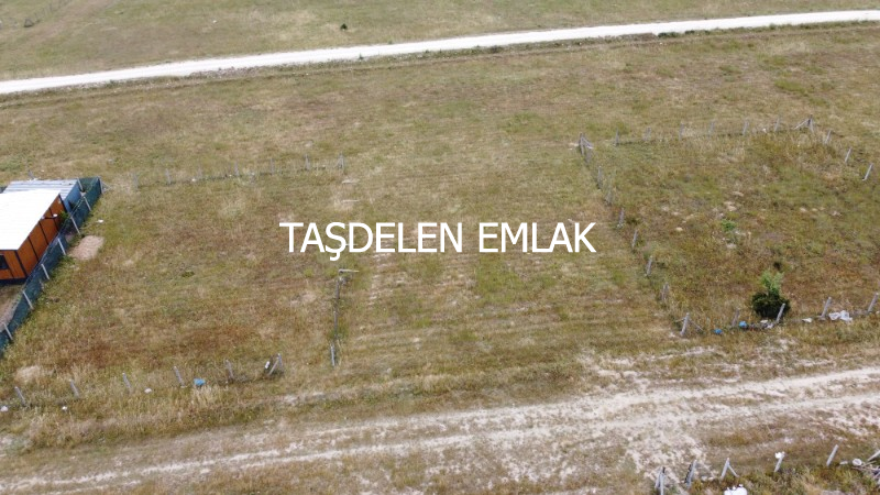 KAPAKLIDA YERLEŞİME YAKIN ARSA