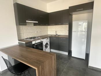 Lefkoşa Hamitköy'de Giriş Katı Full Eşyalı 2+1 Kiralık Daire 