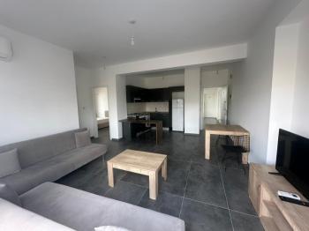 Lefkoşa Hamitköy'de Giriş Katı Full Eşyalı 2+1 Kiralık Daire 