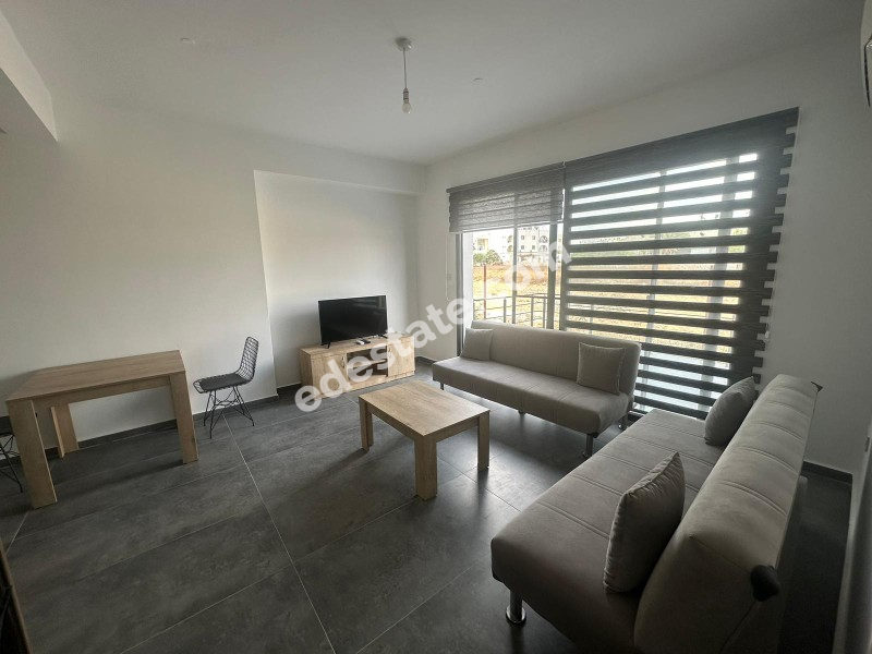 Lefkoşa Hamitköy'de Giriş Katı Full Eşyalı 2+1 Kiralık Daire 