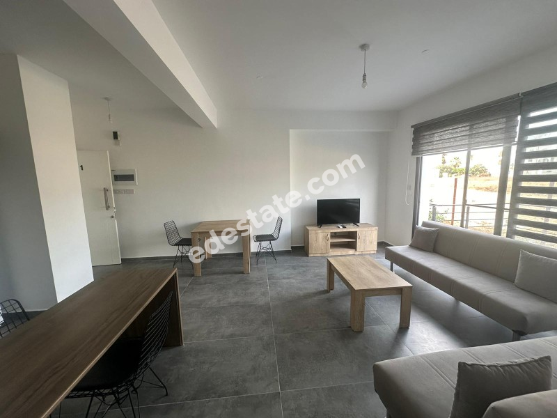 Lefkoşa Hamitköy'de Giriş Katı Full Eşyalı 2+1 Kiralık Daire 