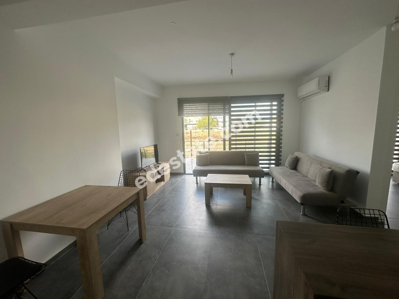 Lefkoşa Hamitköy'de Giriş Katı Full Eşyalı 2+1 Kiralık Daire 