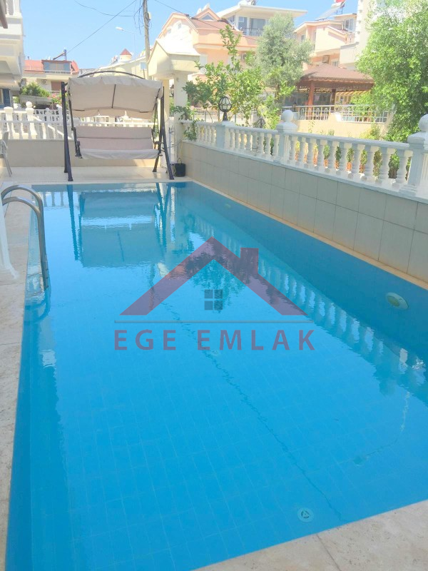 Didim'de Satılık Havuzlu Villa