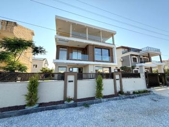 Didim'in En İhtişamlı Satılık Villası