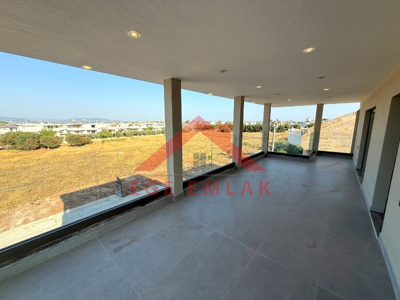 Didim'in En İhtişamlı Satılık Villası