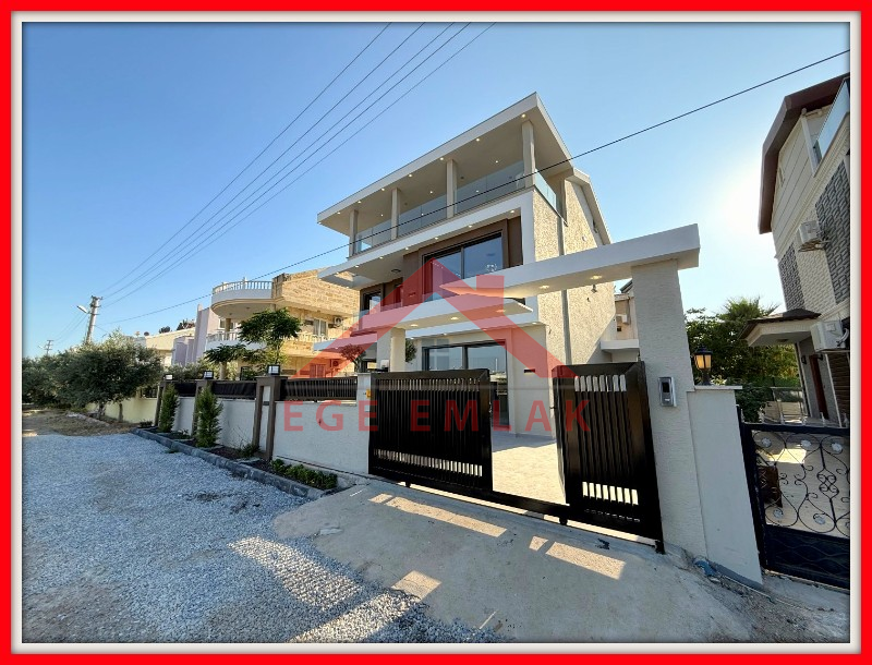 Didim'in En İhtişamlı Satılık Villası
