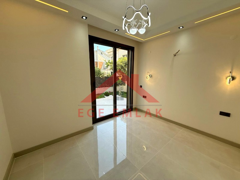 Didim'in En İhtişamlı Satılık Villası