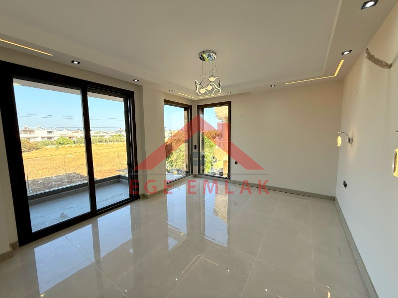 Didim'in En İhtişamlı Satılık Villası