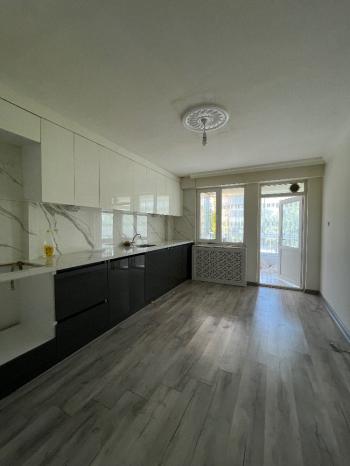Güvenay - Çorum Çiftlik Caddesi Üzeri 3+1 Satılık Daire 