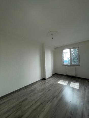 Güvenay - Çorum Çiftlik Caddesi Üzeri 3+1 Satılık Daire 