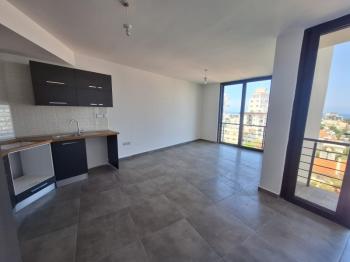 GİRNE MERKEZ BÖLGESİNDE LÜKS SİTE İÇERİSİNDE SATILIK 1 + 0 STÜDYO DAİRELER