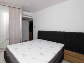 GİRNE MERKEZ BÖLGESİNDE LÜKS SİTE İÇERİSİNDE SATILIK 1 +  1 DAİRELER