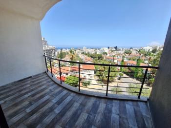 GİRNE MERKEZ BÖLGESİNDE LÜKS SİTE İÇERİSİNDE SATILIK 1 +  1 DAİRELER