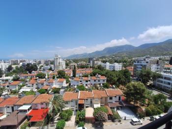 GİRNE MERKEZ BÖLGESİNDE LÜKS SİTE İÇERİSİNDE SATILIK 2 + 1 DAİRELER