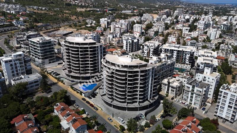 GİRNE MERKEZ BÖLGESİNDE LÜKS SİTE İÇERİSİNDE SATILIK 1 + 0 STÜDYO DAİRELER