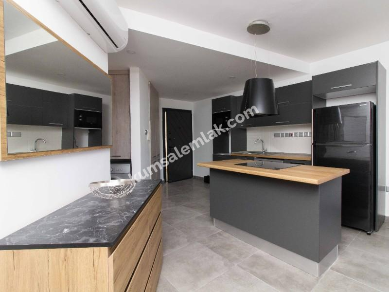 GİRNE MERKEZ BÖLGESİNDE LÜKS SİTE İÇERİSİNDE SATILIK 1 +  1 DAİRELER