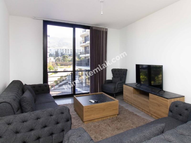 GİRNE MERKEZ BÖLGESİNDE LÜKS SİTE İÇERİSİNDE SATILIK 1 +  1 DAİRELER
