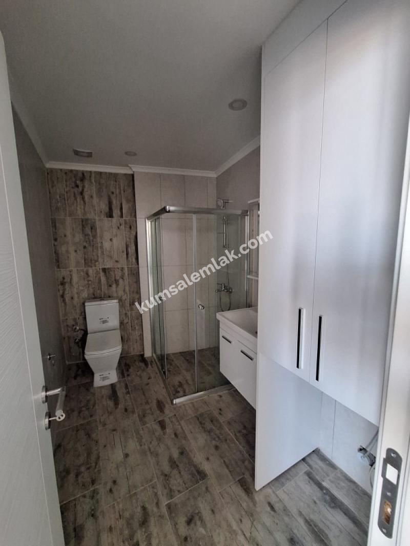 GİRNE MERKEZ BÖLGESİNDE LÜKS SİTE İÇERİSİNDE SATILIK 2 + 1 DAİRELER