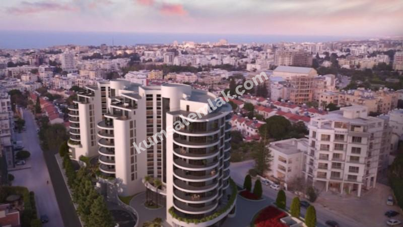 GİRNE MERKEZ BÖLGESİNDE LÜKS SİTE İÇERİSİNDE SATILIK 3 + 1 DUBLEX DAİRELER
