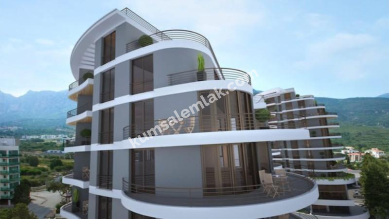 GİRNE MERKEZ BÖLGESİNDE LÜKS SİTE İÇERİSİNDE SATILIK 3 + 1 DUBLEX DAİRELER