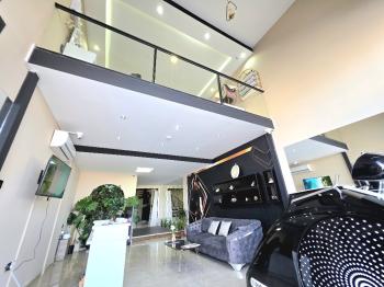 KKTC Girnede Ana Cadde Üzeri Tabela Değeri Çok Yüksek Kiralık Çift Dükkan