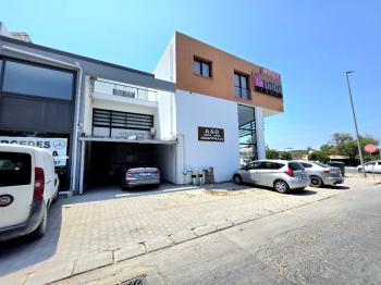 KKTC Girnede Ana Cadde Üzeri Tabela Değeri Çok Yüksek Kiralık Çift Dükkan