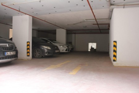 Binevler'de Metroya 5 Dk Düz Giriş 2+1 İskanlı Satılık Daire