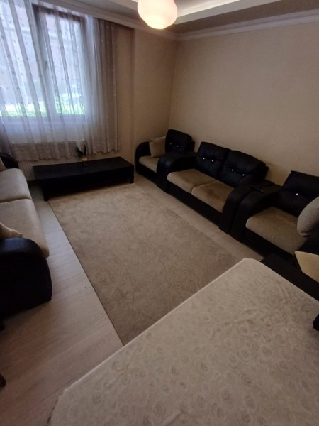 Binevler'de Metroya 5 Dk Düz Giriş 2+1 İskanlı Satılık Daire