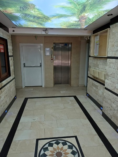 Binevler'de Metroya 5 Dk Düz Giriş 2+1 İskanlı Satılık Daire