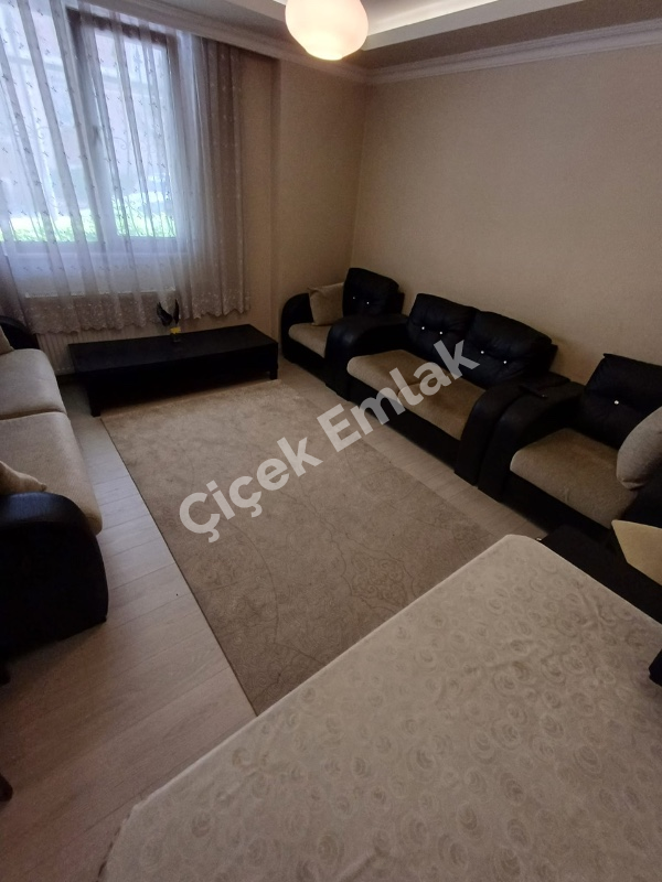 Binevler'de Metroya 5 Dk Düz Giriş 2+1 İskanlı Satılık Daire