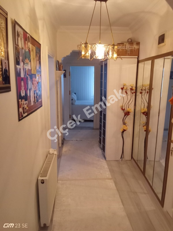 Çırçır Mahallesi'nde Satılık 2+1 Bahçe Katı Daire | 90 m²