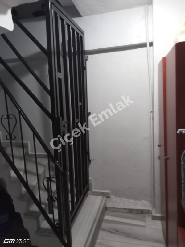 Çırçır Mahallesi'nde Satılık 2+1 Bahçe Katı Daire | 90 m²