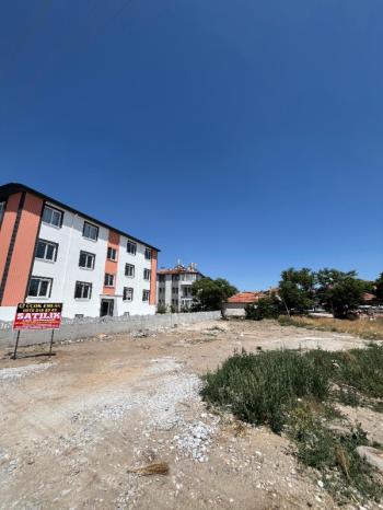 AFYON ÜÇOK EMLAKTAN MAREŞALDE SATILIK TOPRAKTAN 2+1 DAİRELER